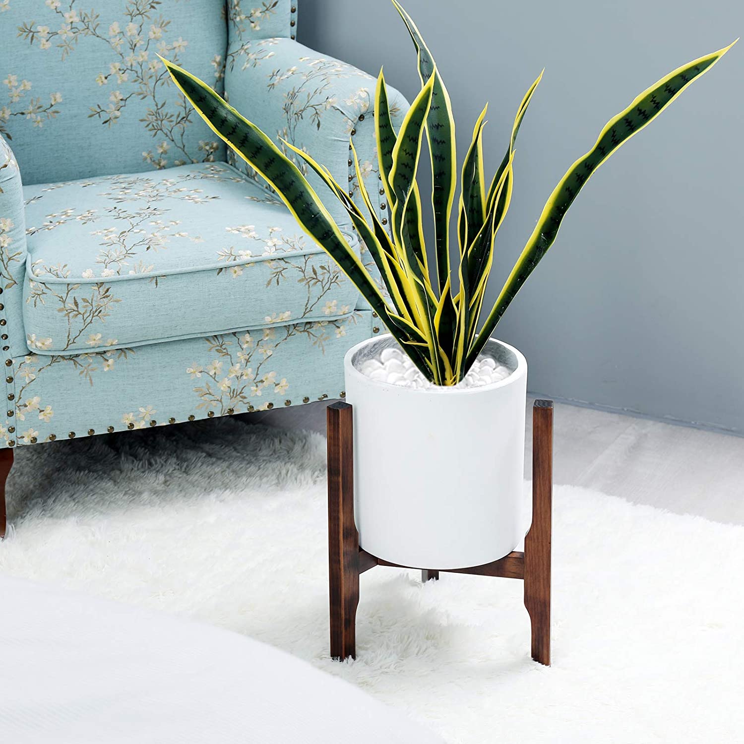 mid century modern plant stand with ceramic pot WELLAND Mid Century Wood Adjustable Plant Stand Flower Pot Holder Potted Stand Display Rack, 2 Pack, Adjustable Width 9-13 inches